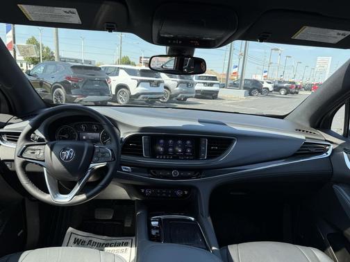 2022 Buick Enclave FWD Essence