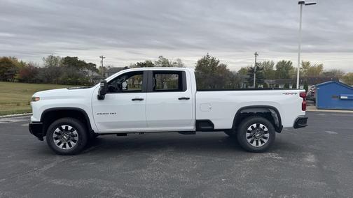 2026 Chevrolet Silverado 2500 Custom