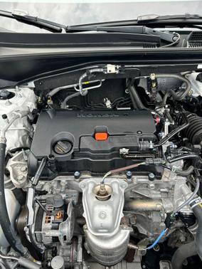 Platinum White Pearl 2023 Honda HR-V EX-L