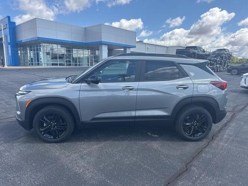 Sterling Gray Metallic 2026 Chevrolet Trailblazer LT
