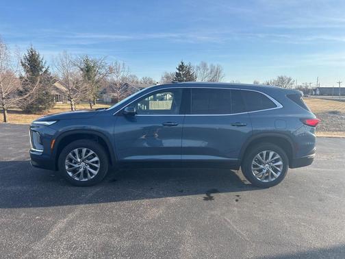 2025 Buick Enclave Preferred FWD