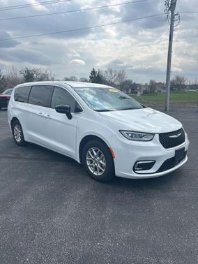 2025 Chrysler Pacifica L