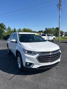 Summit White 2019 Chevrolet Traverse LT Cloth