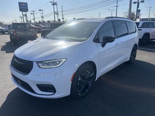 2026 Chrysler Pacifica Limited