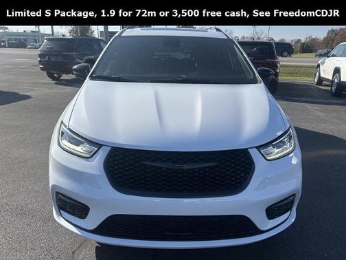 2026 Chrysler Pacifica Limited