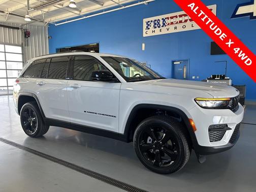 2025 Jeep Grand Cherokee Altitude
