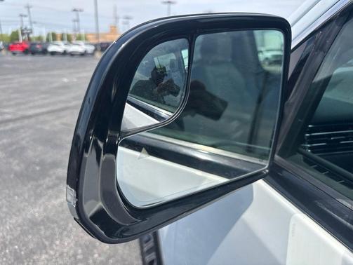 Bright White Clearcoat 2023 Jeep Wagoneer L Series II 4x4