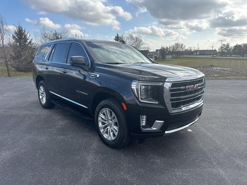 2023 GMC Yukon SLT