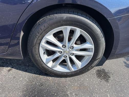 2017 Chevrolet Malibu 1LT