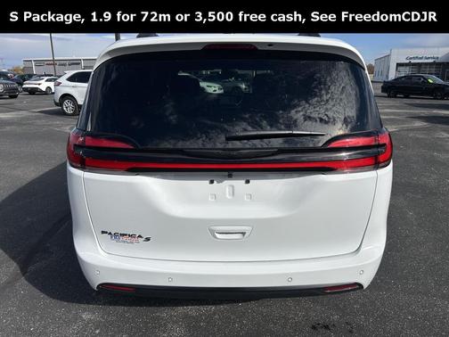 2026 Chrysler Pacifica L