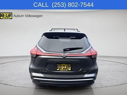 Gun Metallic 2021 Nissan Kicks SR