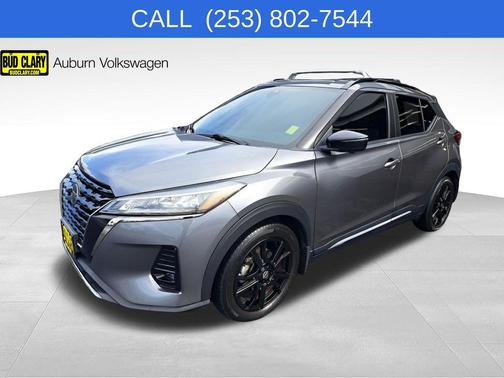 Gun Metallic 2021 Nissan Kicks SR