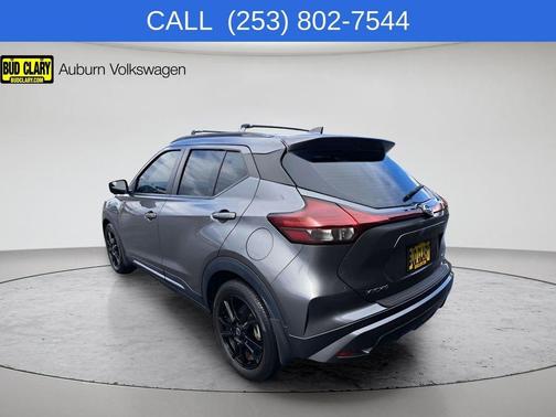 Gun Metallic 2021 Nissan Kicks SR