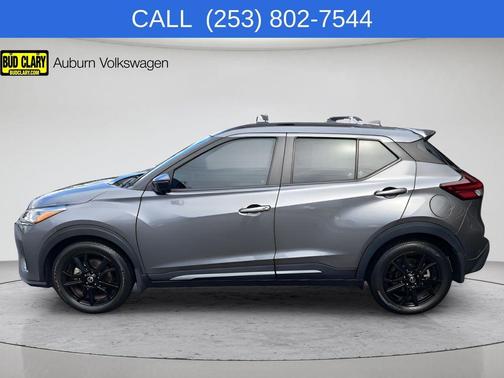 Gun Metallic 2021 Nissan Kicks SR