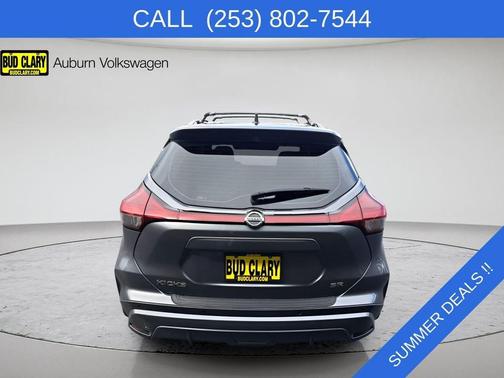 Gun Metallic 2021 Nissan Kicks SR