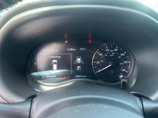 Gun Metallic 2021 Nissan Kicks SR