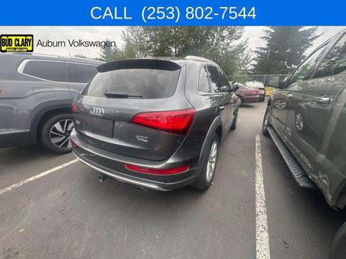 Daytona Gray Pearl Effect 2017 Audi Q5 2.0T Premium Plus