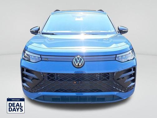 2025 Volkswagen Tiguan 2.0T SE R-Line Black