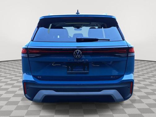 2025 Volkswagen Tiguan 2.0T SE