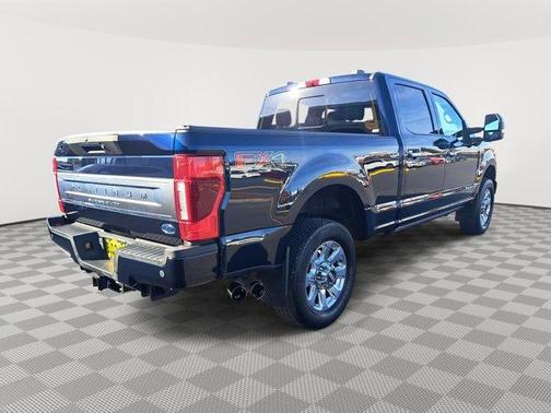 2022 Ford F-350 Platinum
