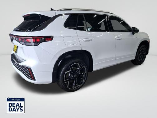 2026 Volkswagen Tiguan 2.0T SEL R-Line