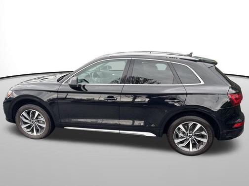 Brilliant Black 2021 Audi Q5 40 Premium Plus