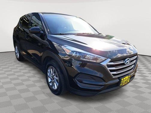 2017 Hyundai TUCSON SE