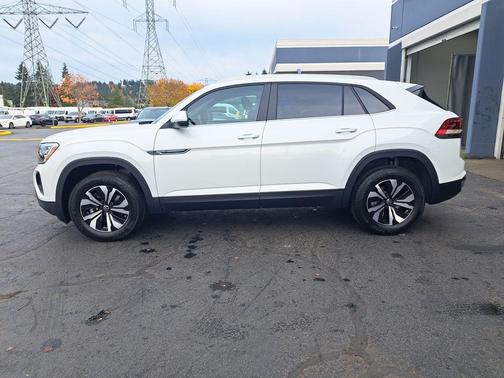 2026 Volkswagen Atlas Cross Sport 2.0T SE