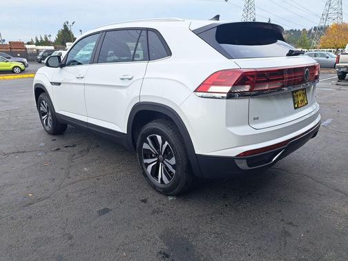 2026 Volkswagen Atlas Cross Sport 2.0T SE