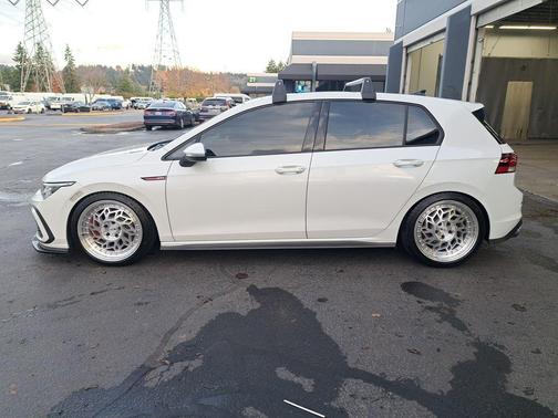 2023 Volkswagen Golf GTI 2.0T SE
