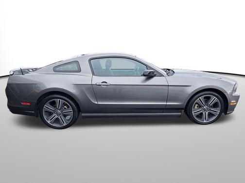 2014 Ford Mustang V6 Premium