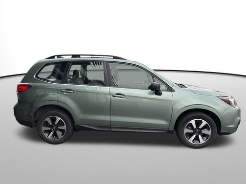 2017 Subaru Forester 2.5i