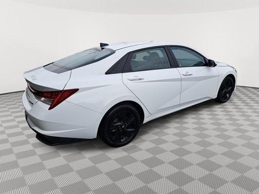 2023 Hyundai ELANTRA HEV Blue