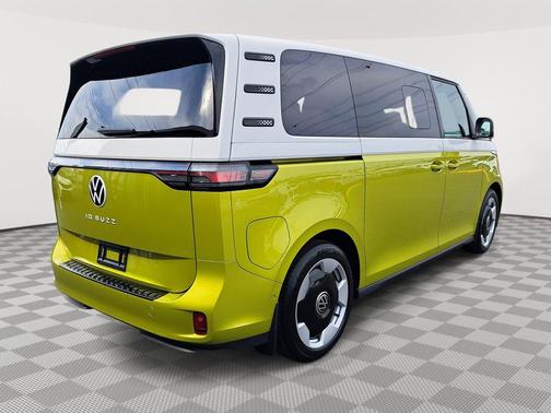 2025 Volkswagen ID. Buzz Pro S Plus