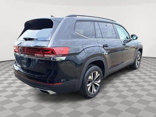 2025 Volkswagen Atlas 2.0T SE