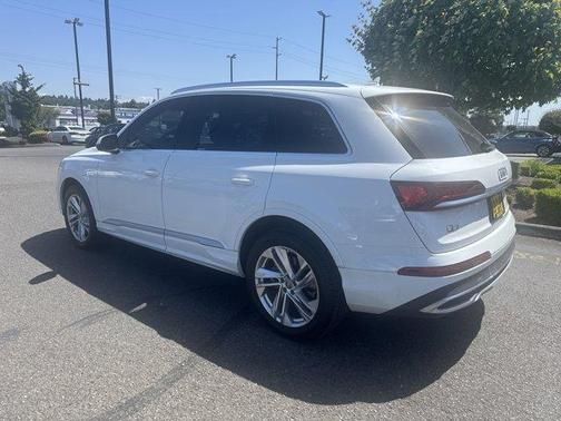 2020 Audi Q7 45 Premium