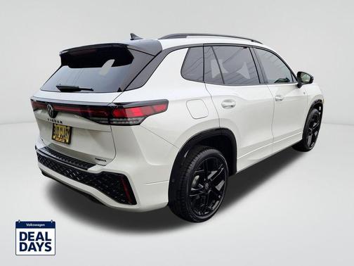 2025 Volkswagen Tiguan 2.0T SE R-Line Black