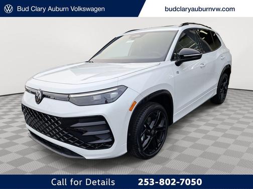 2025 Volkswagen Tiguan 2.0T SE R-Line Black