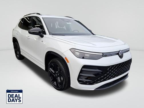 2025 Volkswagen Tiguan 2.0T SE R-Line Black