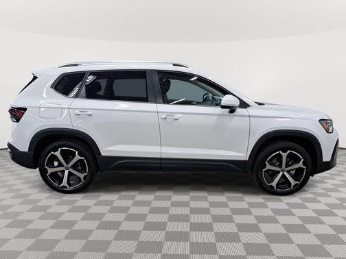 2025 Volkswagen Taos 1.5T SEL