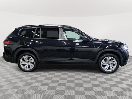 2022 Volkswagen Atlas 3.6L SE w/Technology