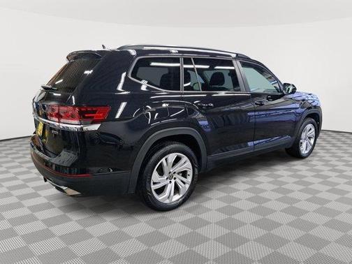 2022 Volkswagen Atlas 3.6L SE w/Technology