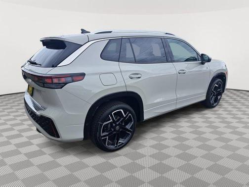 2025 Volkswagen Tiguan 2.0T SEL R-Line