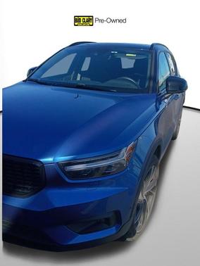 2021 Volvo XC40 T5 R-Design