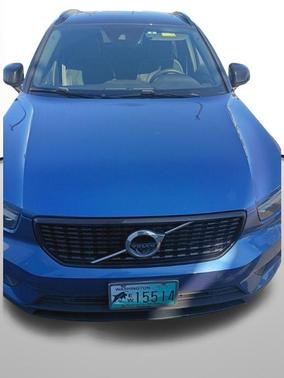 2021 Volvo XC40 T5 R-Design