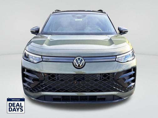 2025 Volkswagen Tiguan 2.0T SE R-Line Black