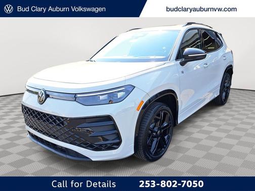 2025 Volkswagen Tiguan 2.0T SE R-Line Black