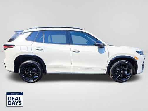 2025 Volkswagen Tiguan 2.0T SE R-Line Black