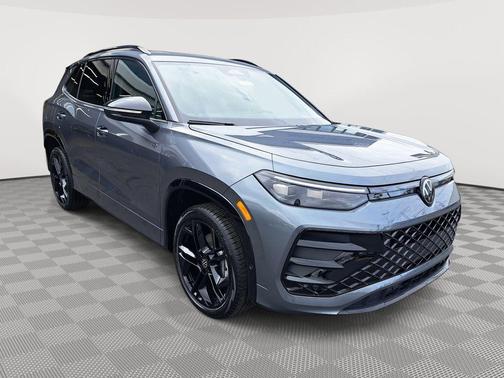 2025 Volkswagen Tiguan 2.0T SE R-Line Black