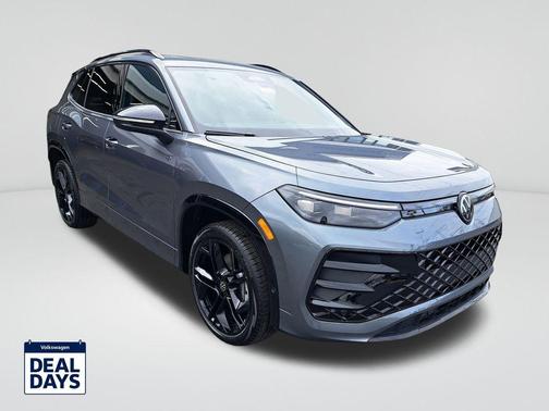 2025 Volkswagen Tiguan 2.0T SE R-Line Black